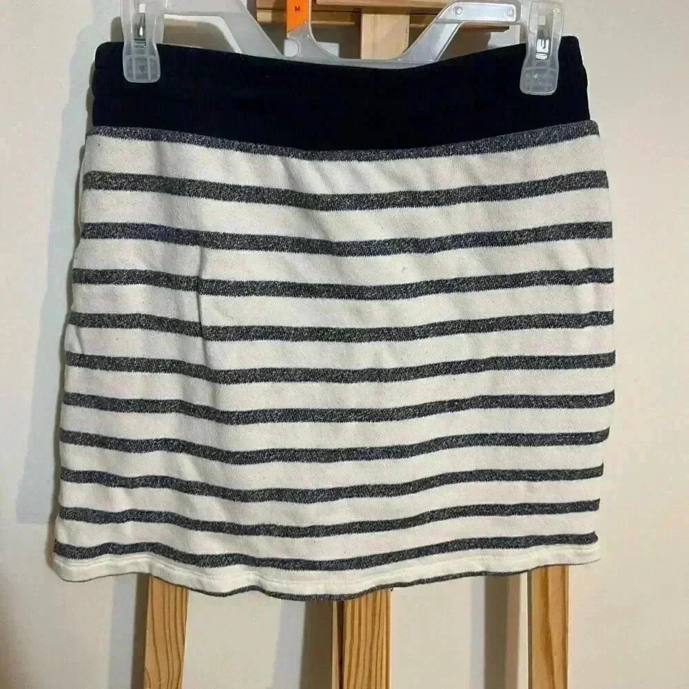 Jones New York stripped mini skort size small - Picture 5 of 5